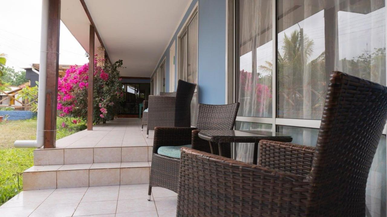 Petero Atamu Hotel Hanga Roa Buitenkant foto